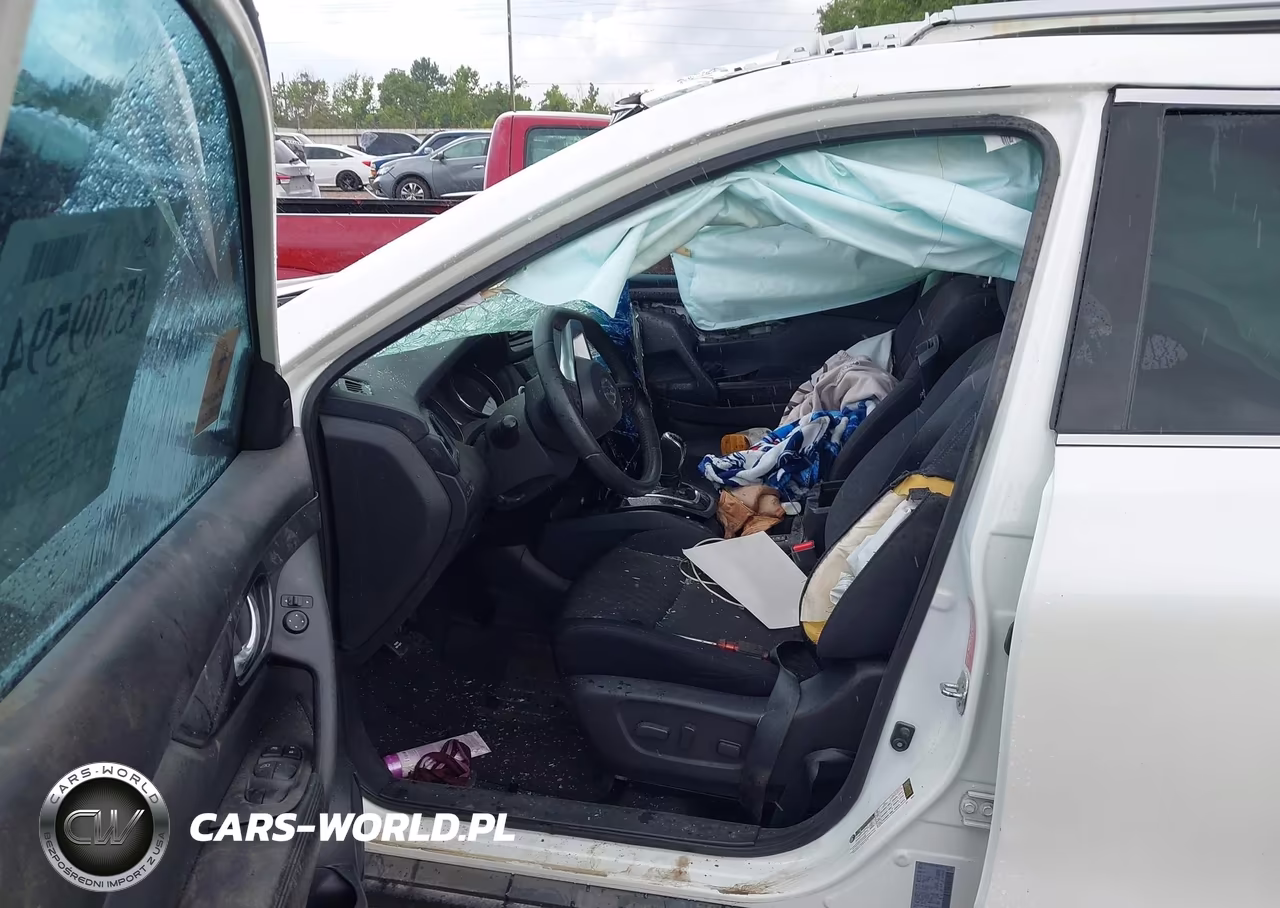 2017 Nissan Rogue Sv VIN:5N1AT2MT1HC882541 - 5