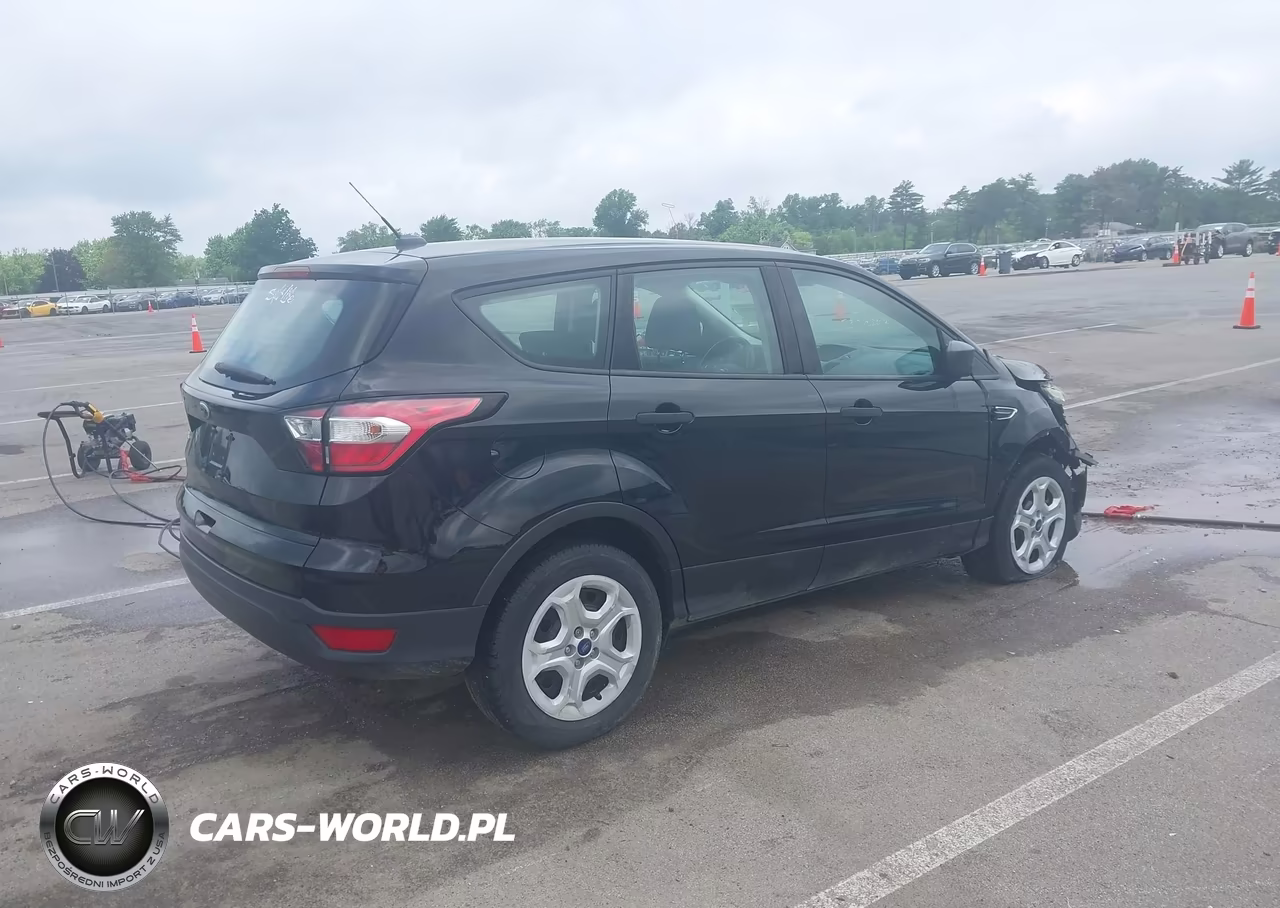 2017 Ford Escape S VIN:1FMCU0F75HUE25803 - 4