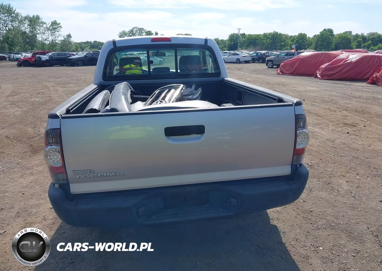 2010 Toyota Tacoma VIN:5TENX4CN5AZ700646 - 17