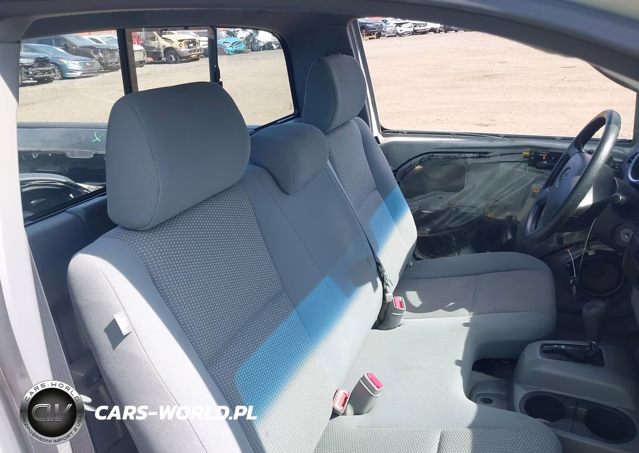 2010 Toyota Tacoma VIN:5TENX4CN5AZ700646 - 8