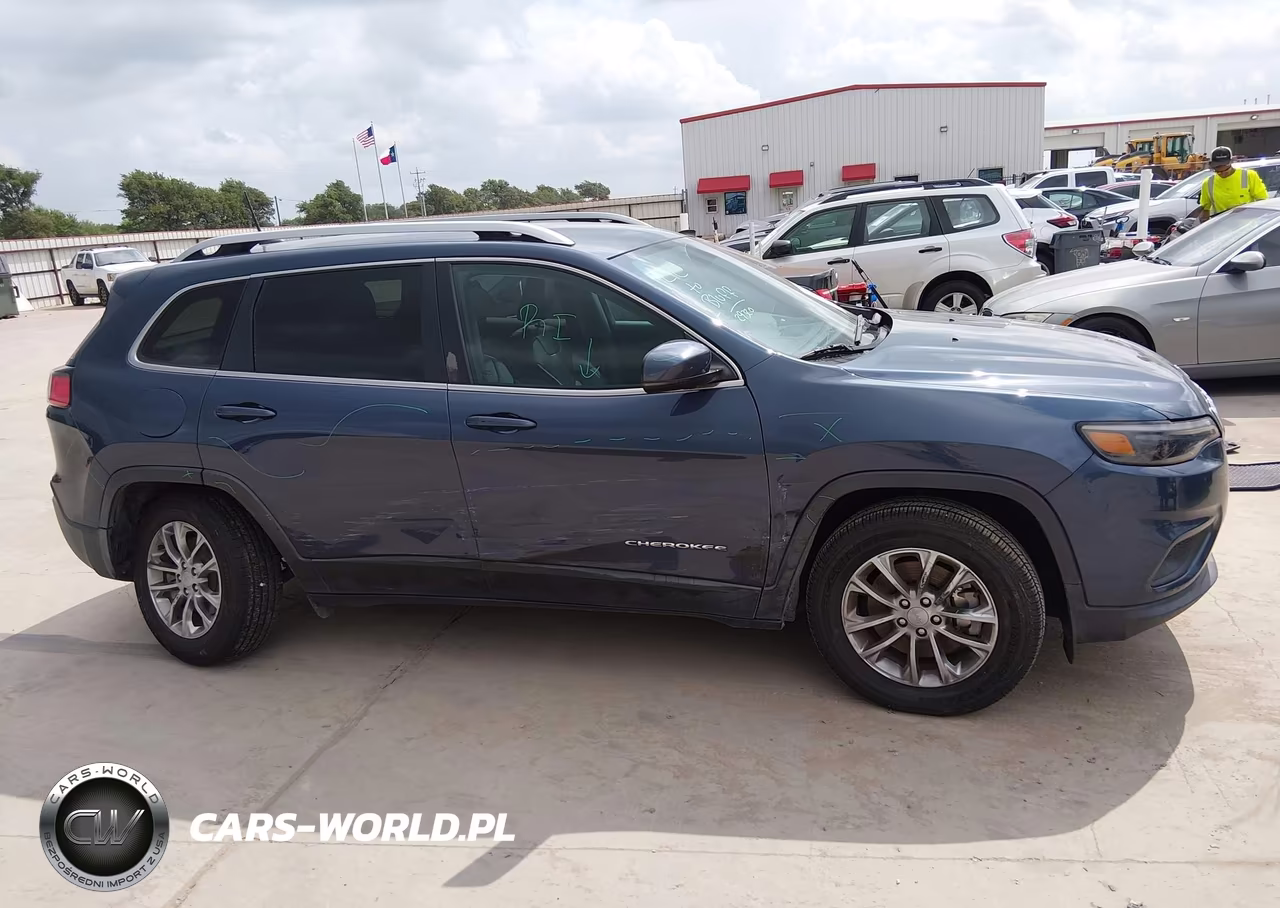 2020 Jeep Cherokee Latitude Plus 4X4 VIN:1C4PJMLB3LD623819 - 13