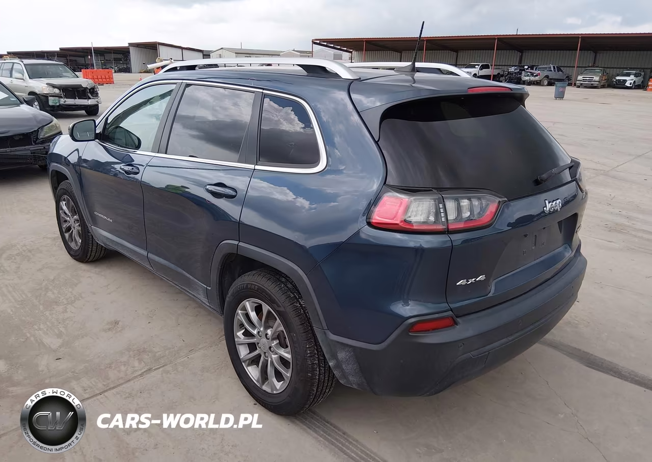 2020 Jeep Cherokee Latitude Plus 4X4 VIN:1C4PJMLB3LD623819 - 3