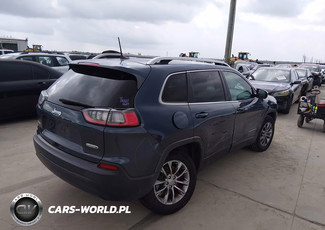 2020 Jeep Cherokee Latitude Plus 4X4 VIN:1C4PJMLB3LD623819 - 4