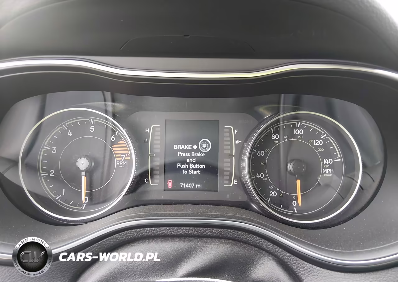 2020 Jeep Cherokee Latitude Plus 4X4 VIN:1C4PJMLB3LD623819 - 7