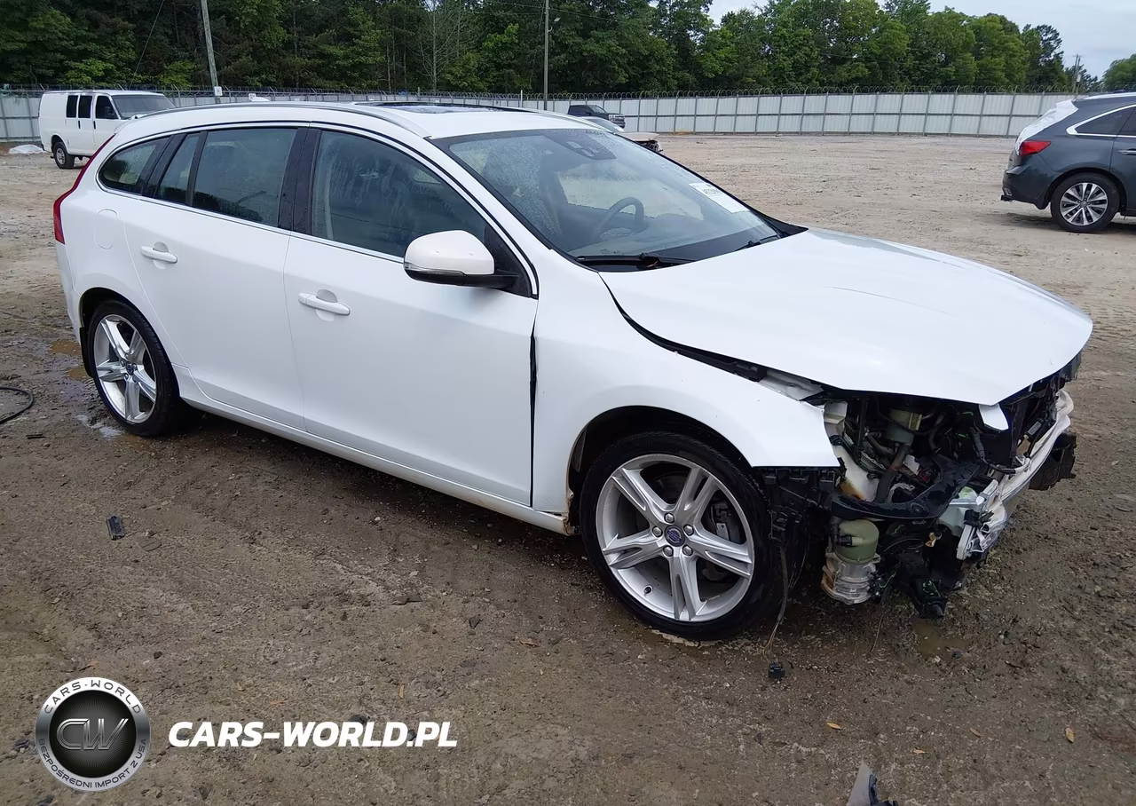 2016 Volvo V60 T5 Platinum