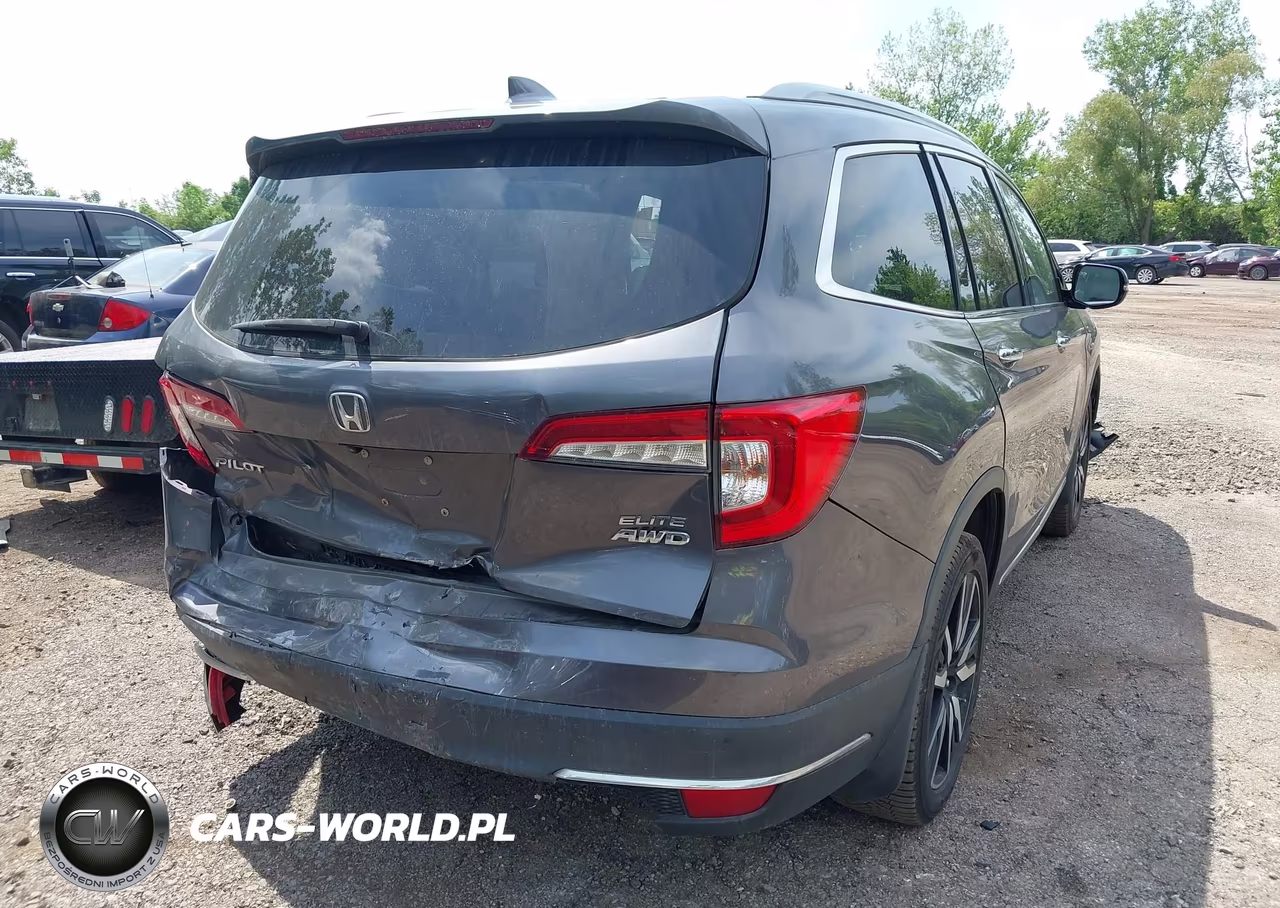 2019 Honda Pilot Elite VIN:5FNYF6H08KB015763 - 4