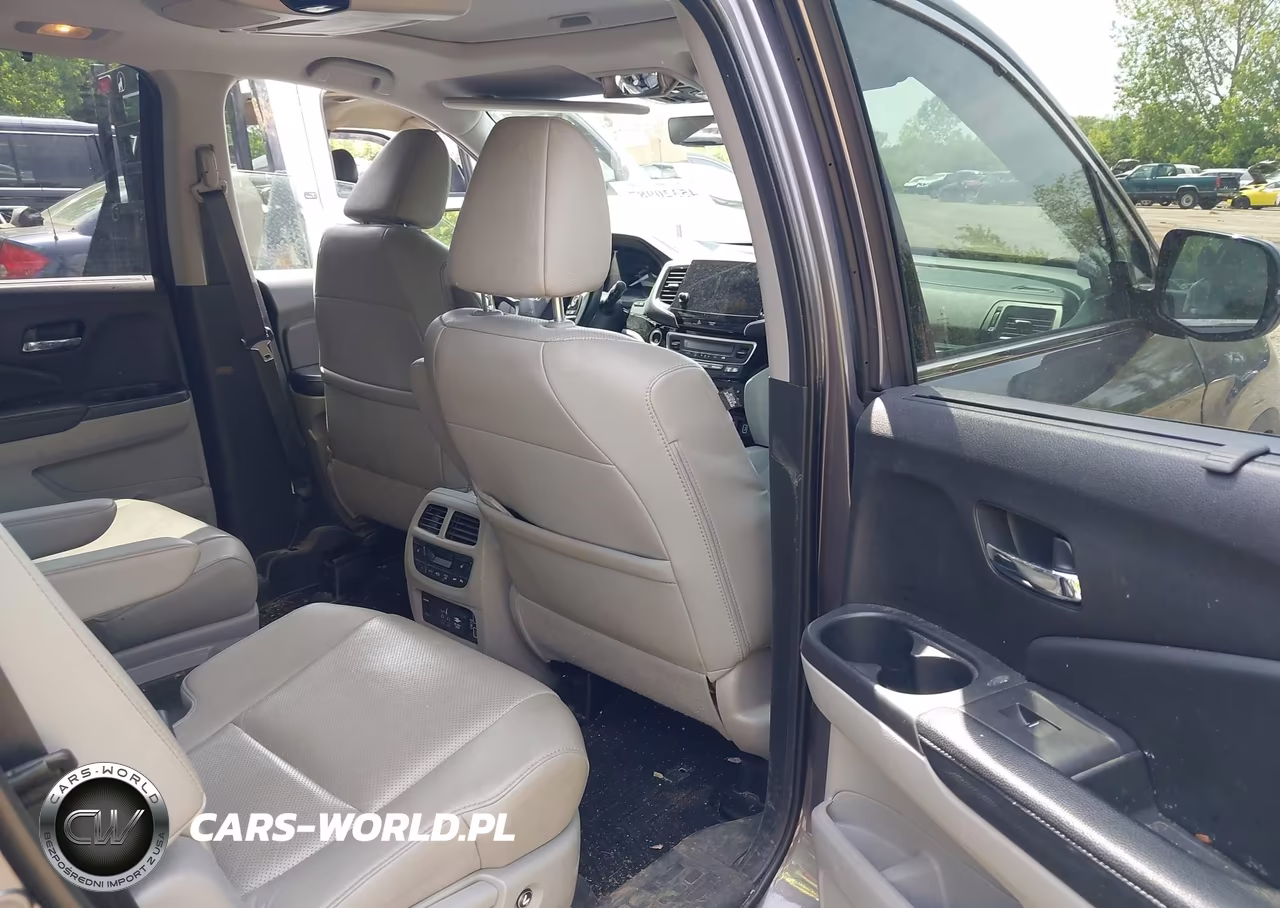 2019 Honda Pilot Elite VIN:5FNYF6H08KB015763 - 8