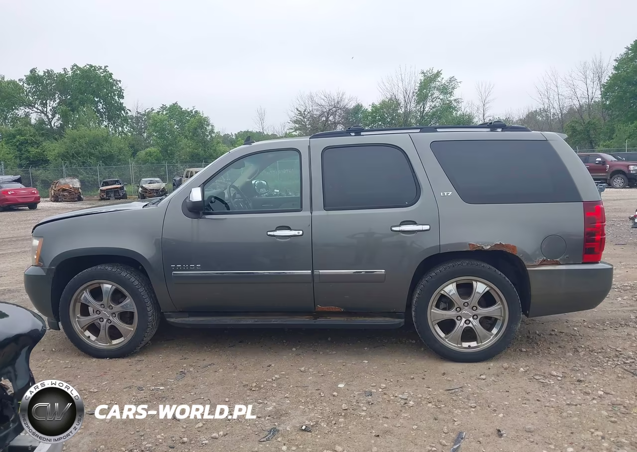 2011 Chevrolet Tahoe Ltz VIN:1GNSKCE03BR172042 - 14