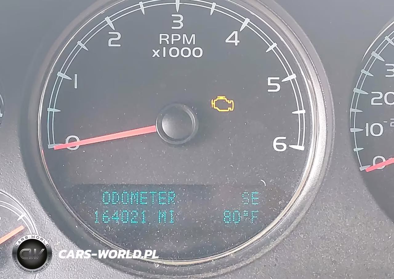 2011 Chevrolet Tahoe Ltz VIN:1GNSKCE03BR172042 - 15