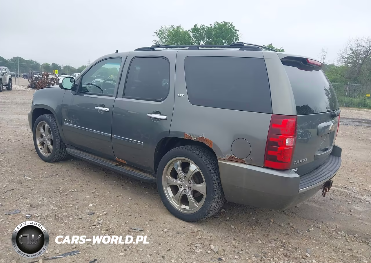 2011 Chevrolet Tahoe Ltz VIN:1GNSKCE03BR172042 - 3