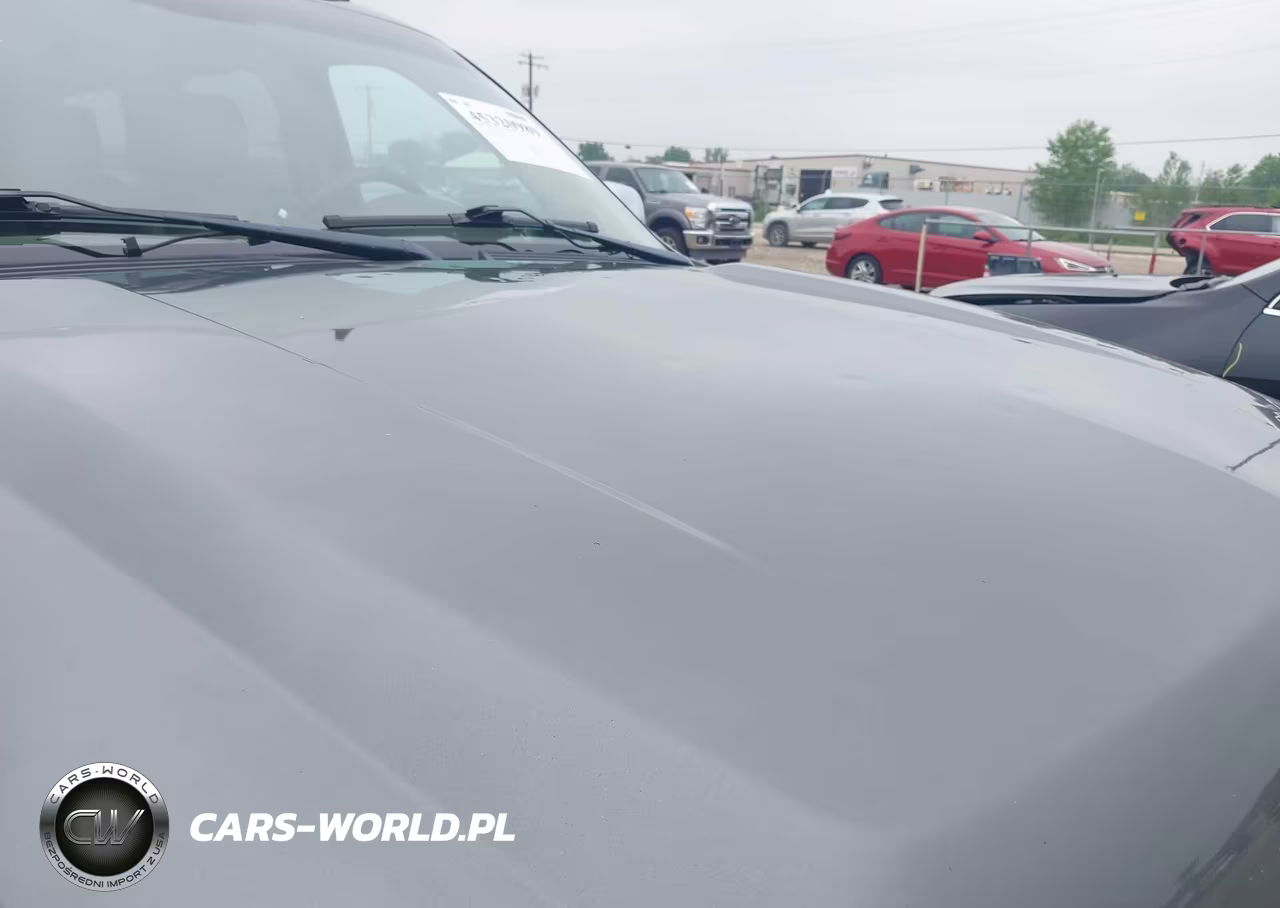 2011 Chevrolet Tahoe Ltz VIN:1GNSKCE03BR172042 - 6