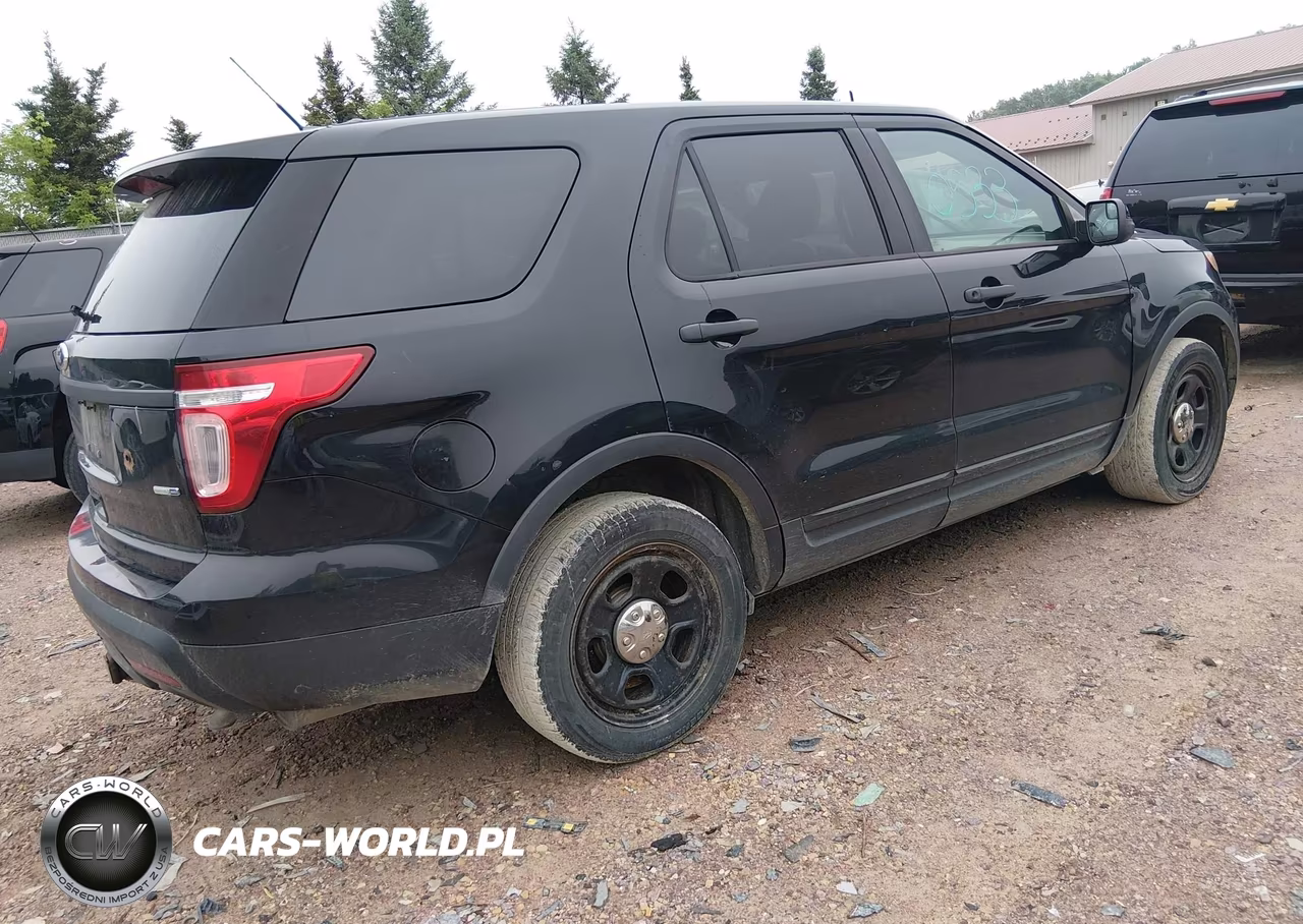 2026 Ford Police Interceptor Utility VIN:1FM5K8AB2TGA76227 - 4
