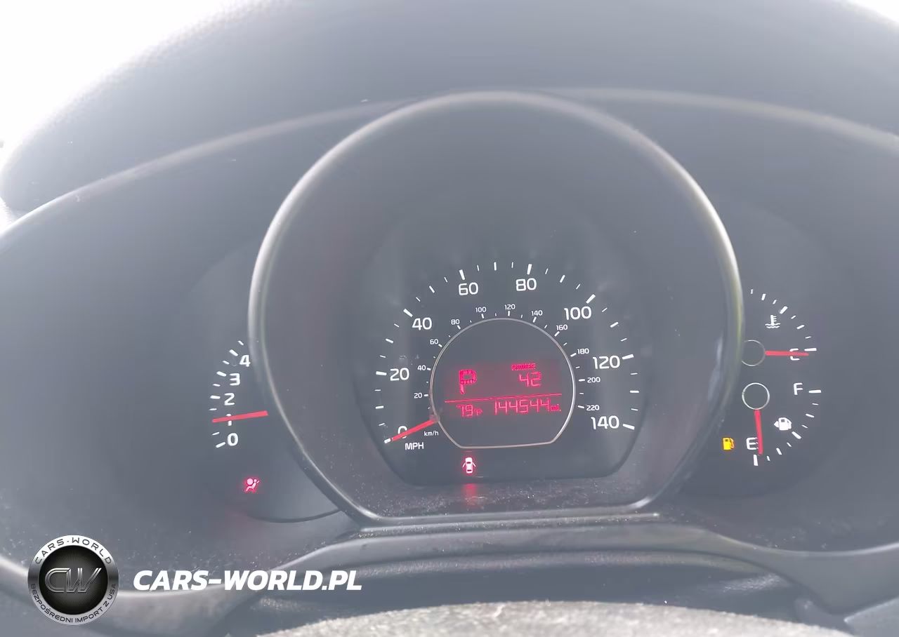 2016 Kia Soul + VIN:KNDJP3A58G7311186 - 7