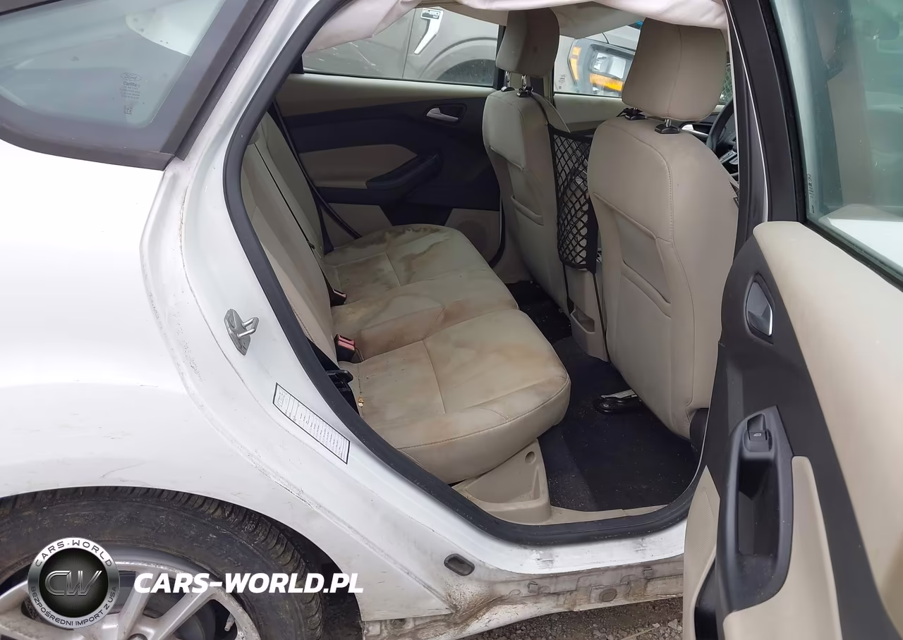 2016 Ford Focus Se VIN:1FADP3K22GL205959 - 8