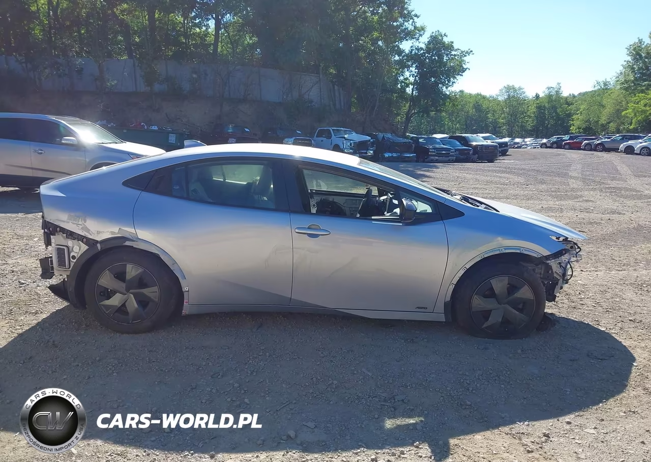 2024 Toyota Prius Le Awd-E VIN:JTDADABU4R3010511 - 13
