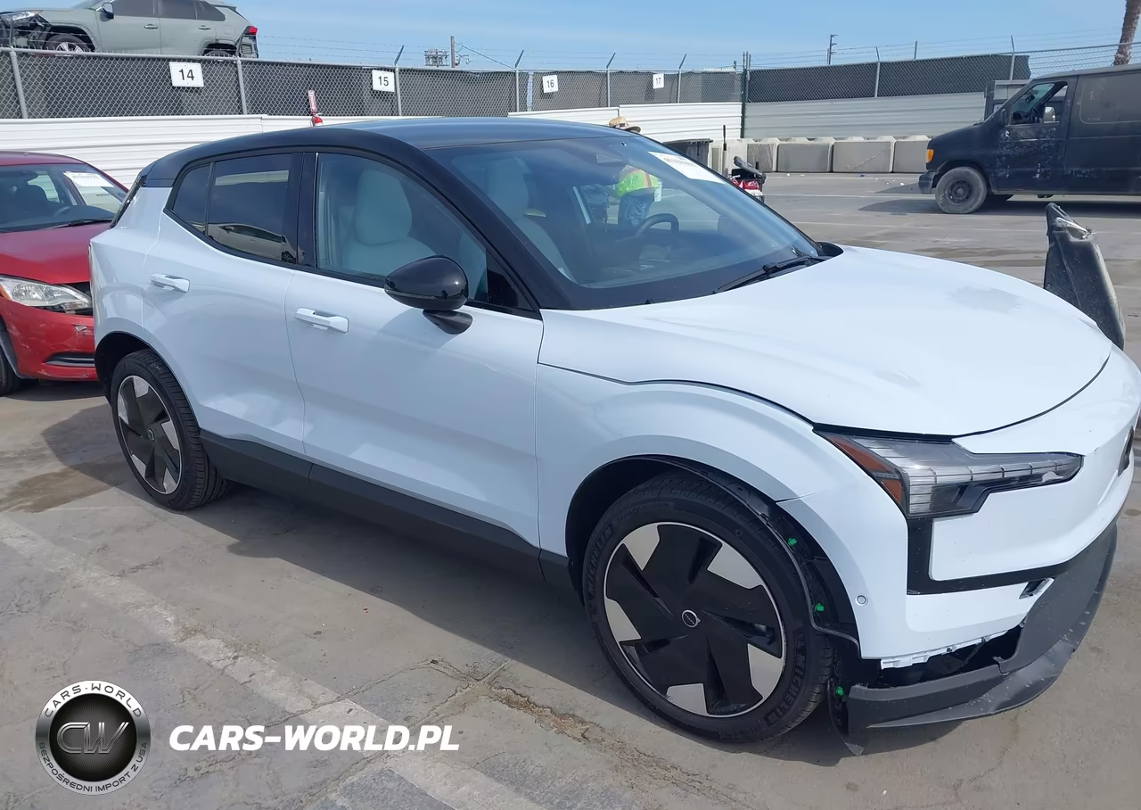 2026 Volvo Ex30 Ultra Twin Motor Performance, Fully Electric – zdjęcie 1 z 18