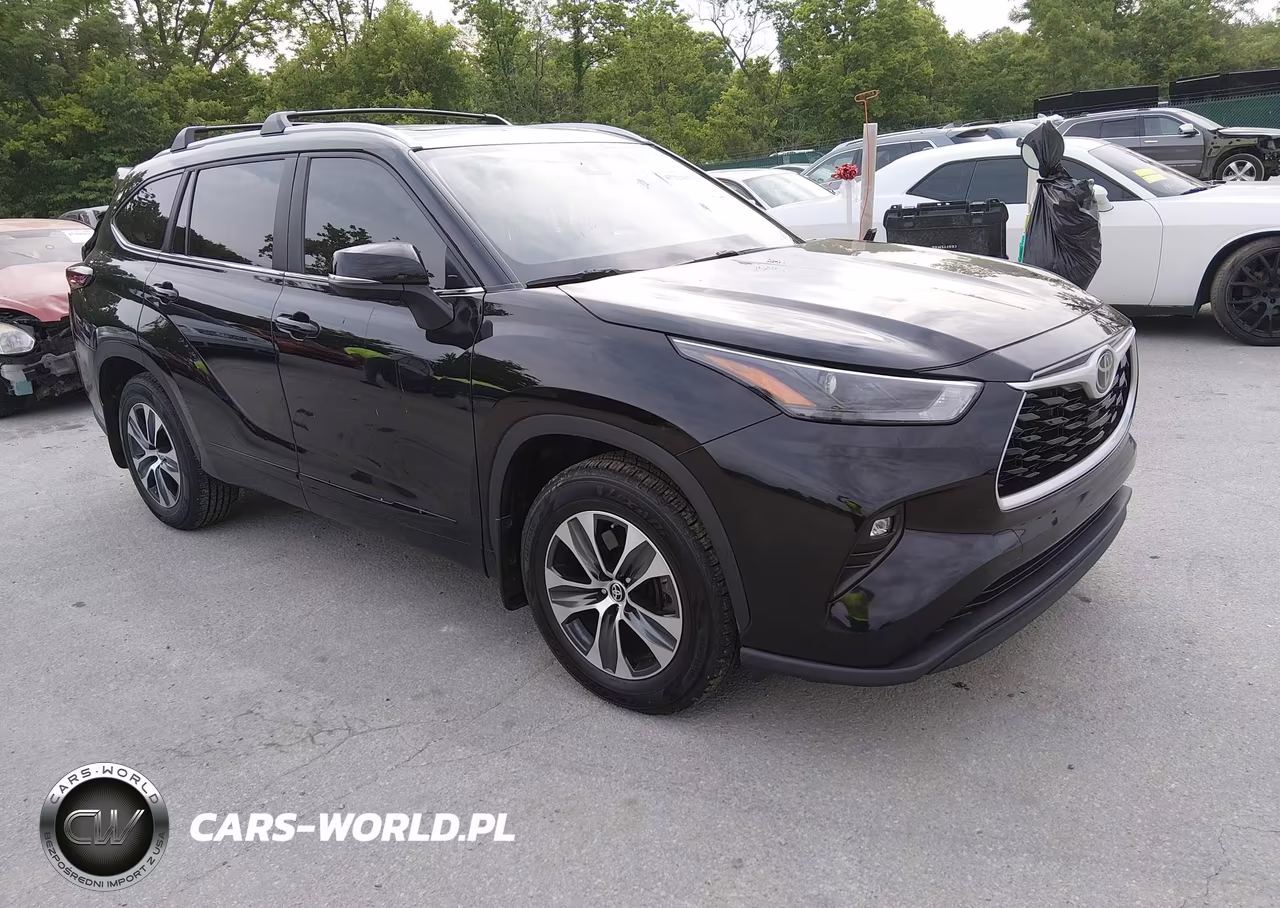 2024 Toyota Highlander Xle – zdjęcie 1 z 16