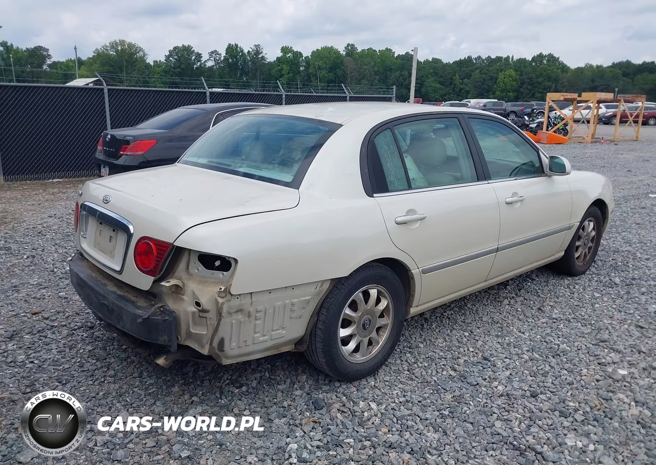 2005 Kia Amanti VIN:KNALD124855067900 - 4