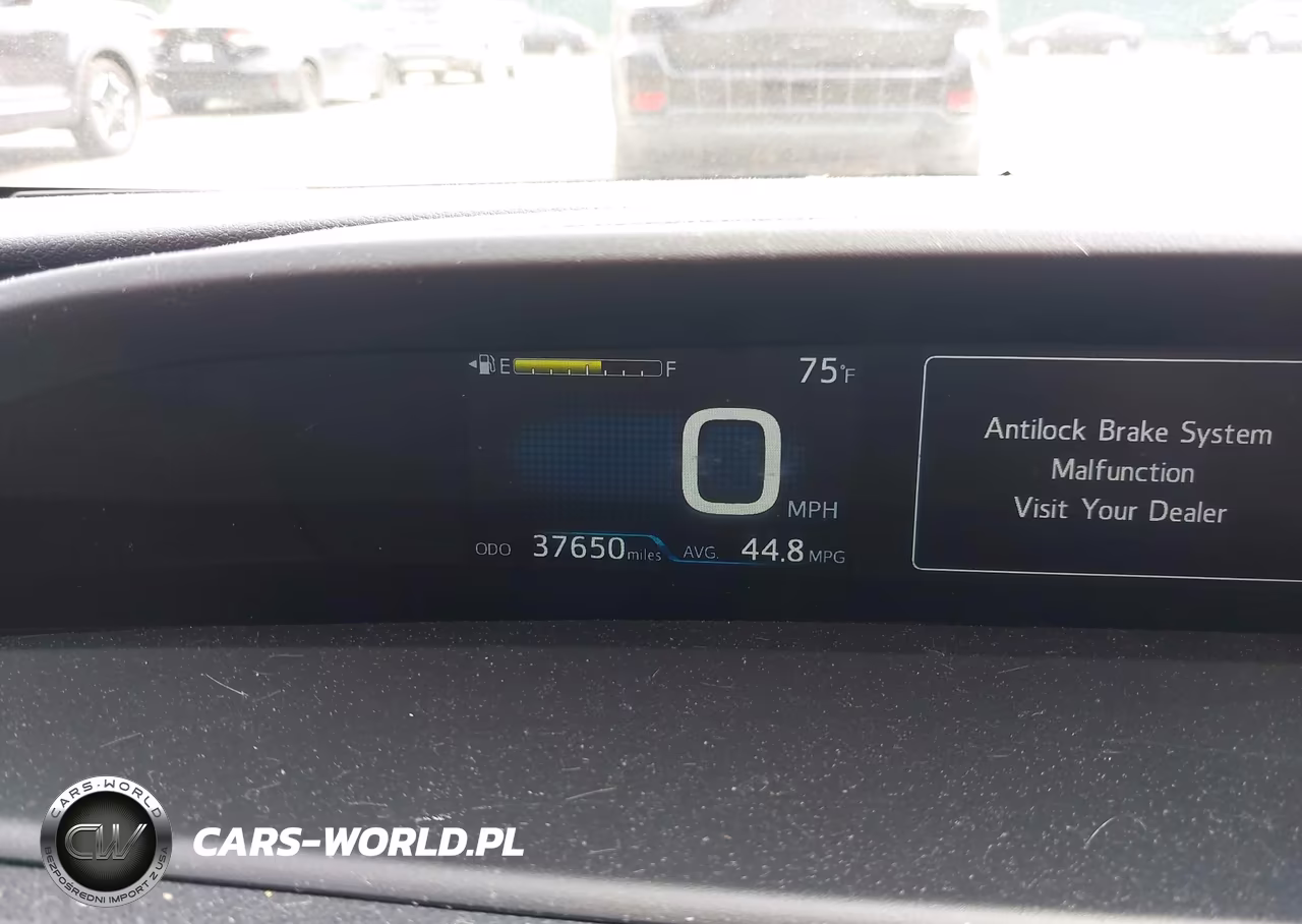 2017 Toyota Prius Four VIN:JTDKARFU3H3538884 - 15