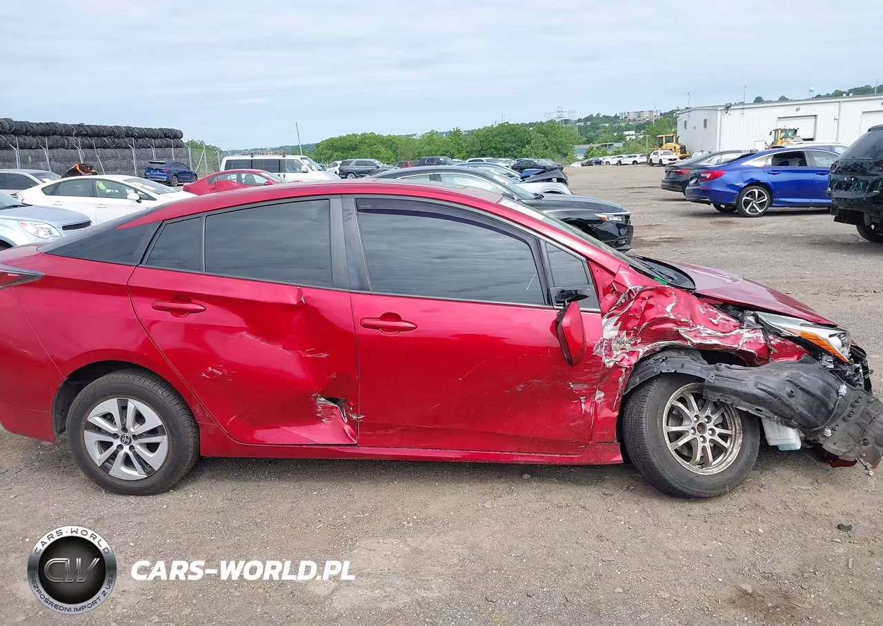 2017 Toyota Prius Four VIN:JTDKARFU3H3538884 - 6