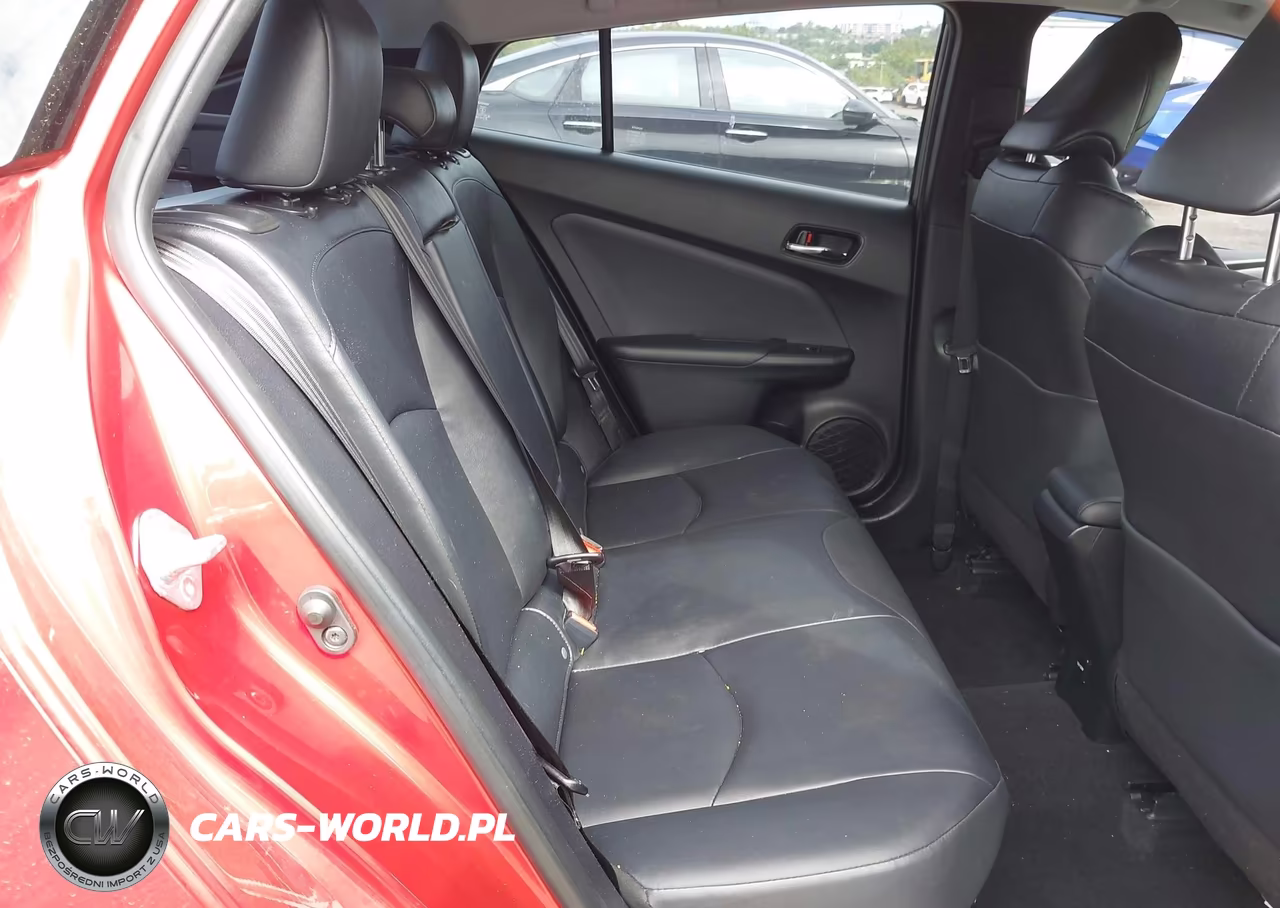 2017 Toyota Prius Four VIN:JTDKARFU3H3538884 - 8