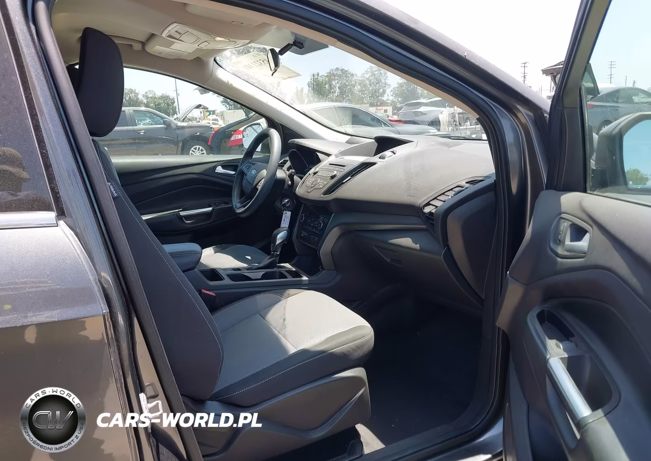 2018 Ford Escape Se VIN:1FMCU9GD0JUA99567 - 5