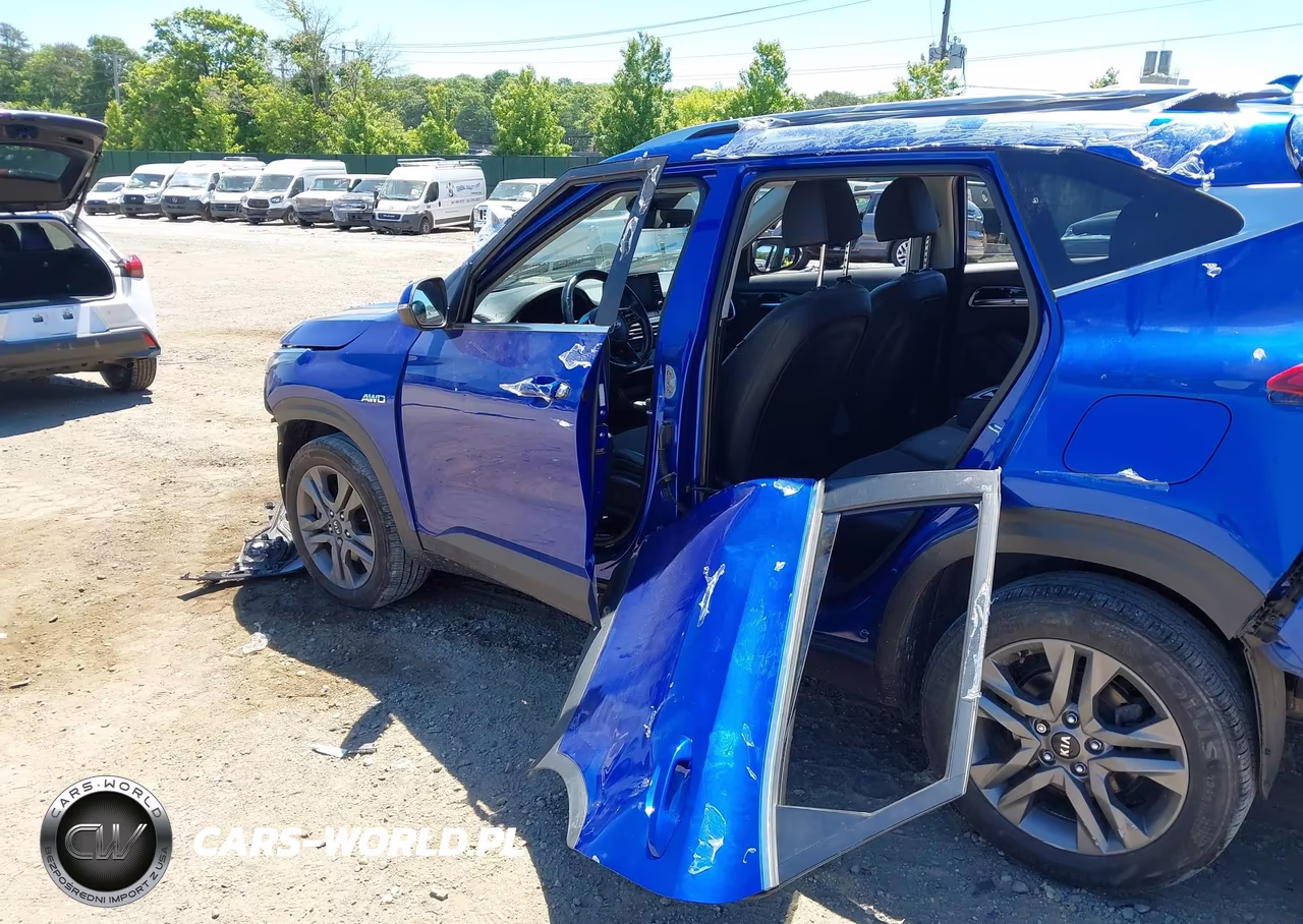 2021 Kia Seltos S VIN:KNDEUCAA3M7155268 - 19