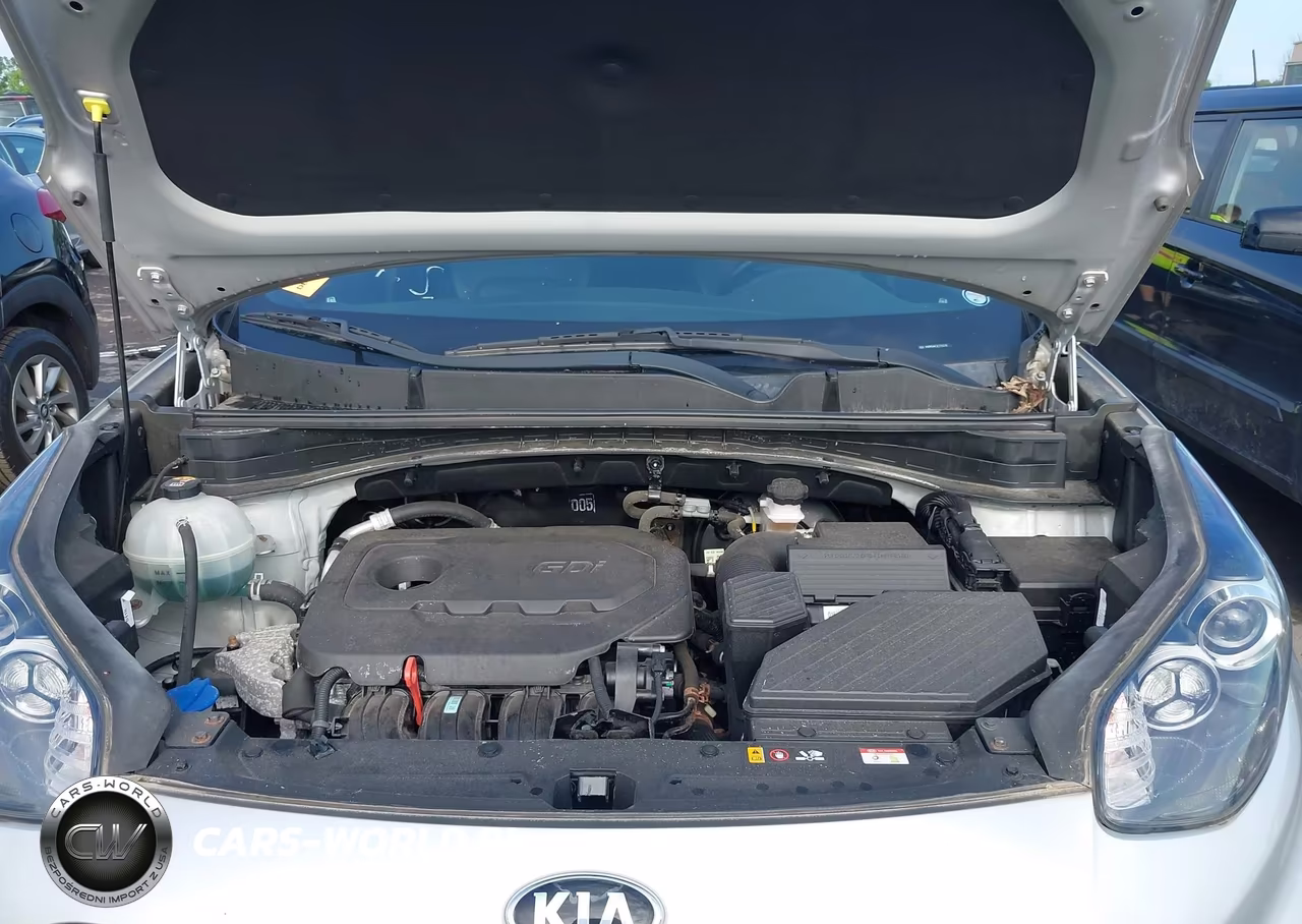 2020 Kia Sportage S VIN:KNDP63AC2L7711170 - 10