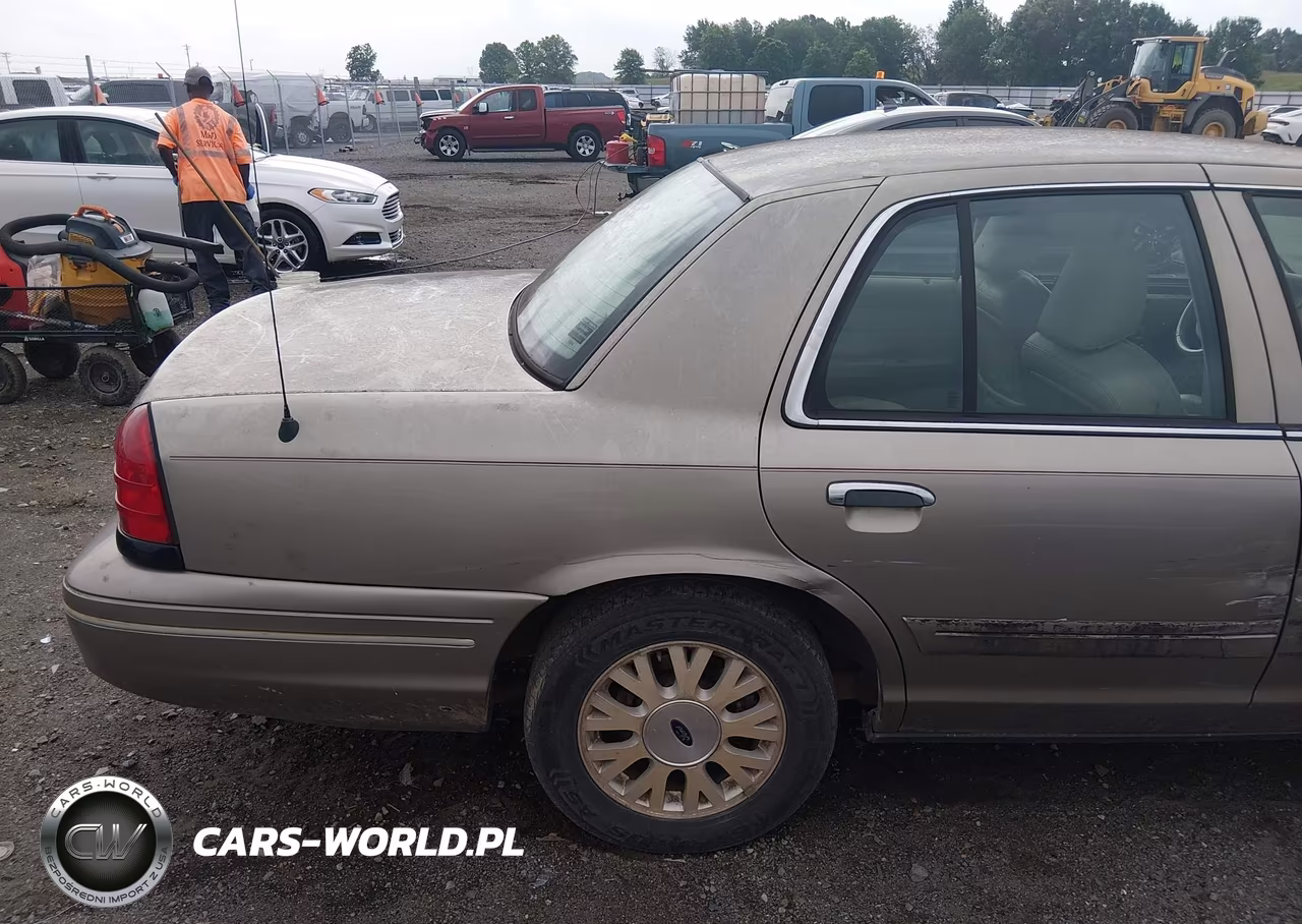 2005 Ford Crown Victoria Lx-Lx Sport VIN:2FAFP74W25X133676 - 21