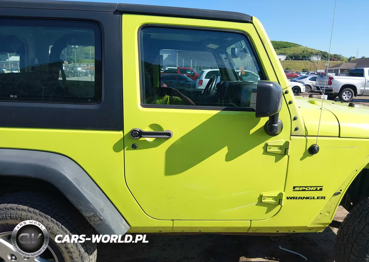 2016 Jeep Wrangler Sport VIN:1C4AJWAG7GL318240 - 14
