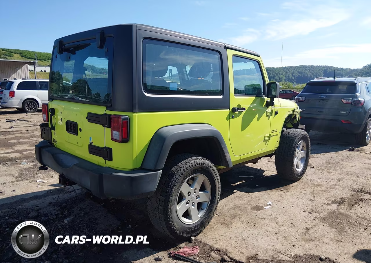 2016 Jeep Wrangler Sport VIN:1C4AJWAG7GL318240 - 4