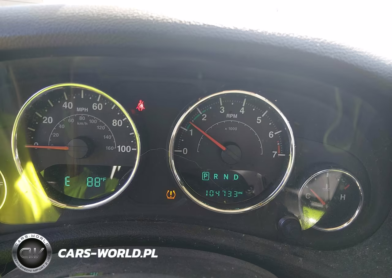 2016 Jeep Wrangler Sport VIN:1C4AJWAG7GL318240 - 7