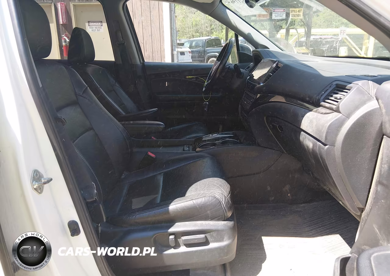 2019 Honda Pilot Elite VIN:5FNYF6H09KB000124 - 5