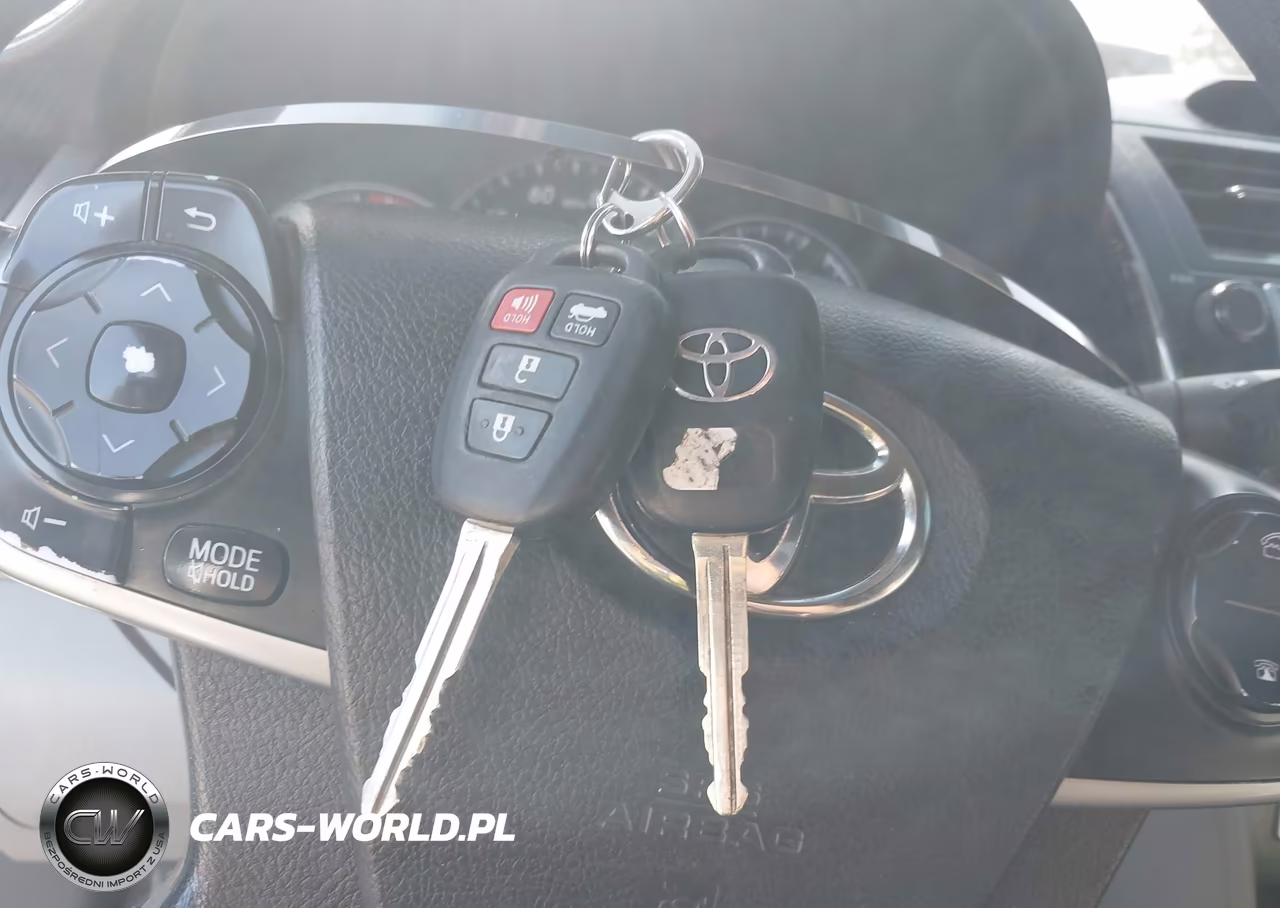 2012 Toyota Camry Le VIN:4T4BF1FK4CR250278 - 11