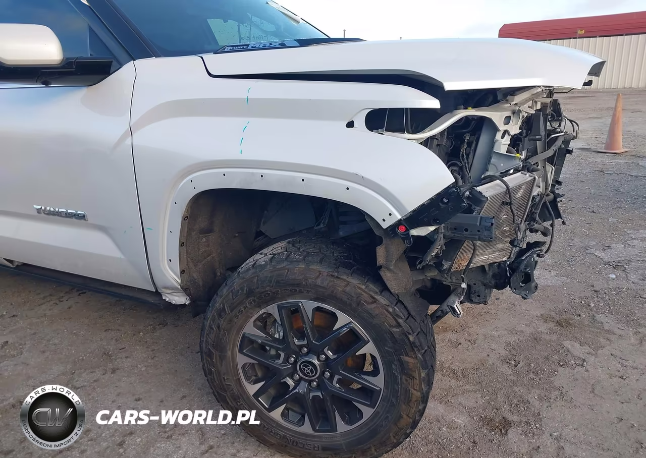 2023 Toyota Tundra Hybrid Limited VIN:5TFJC5DBXPX034694 - 18