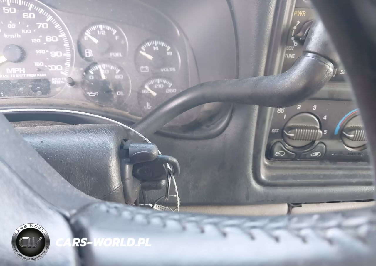 2000 Chevrolet Suburban 1500 Lt VIN:3GNFK16T1YG188781 - 11