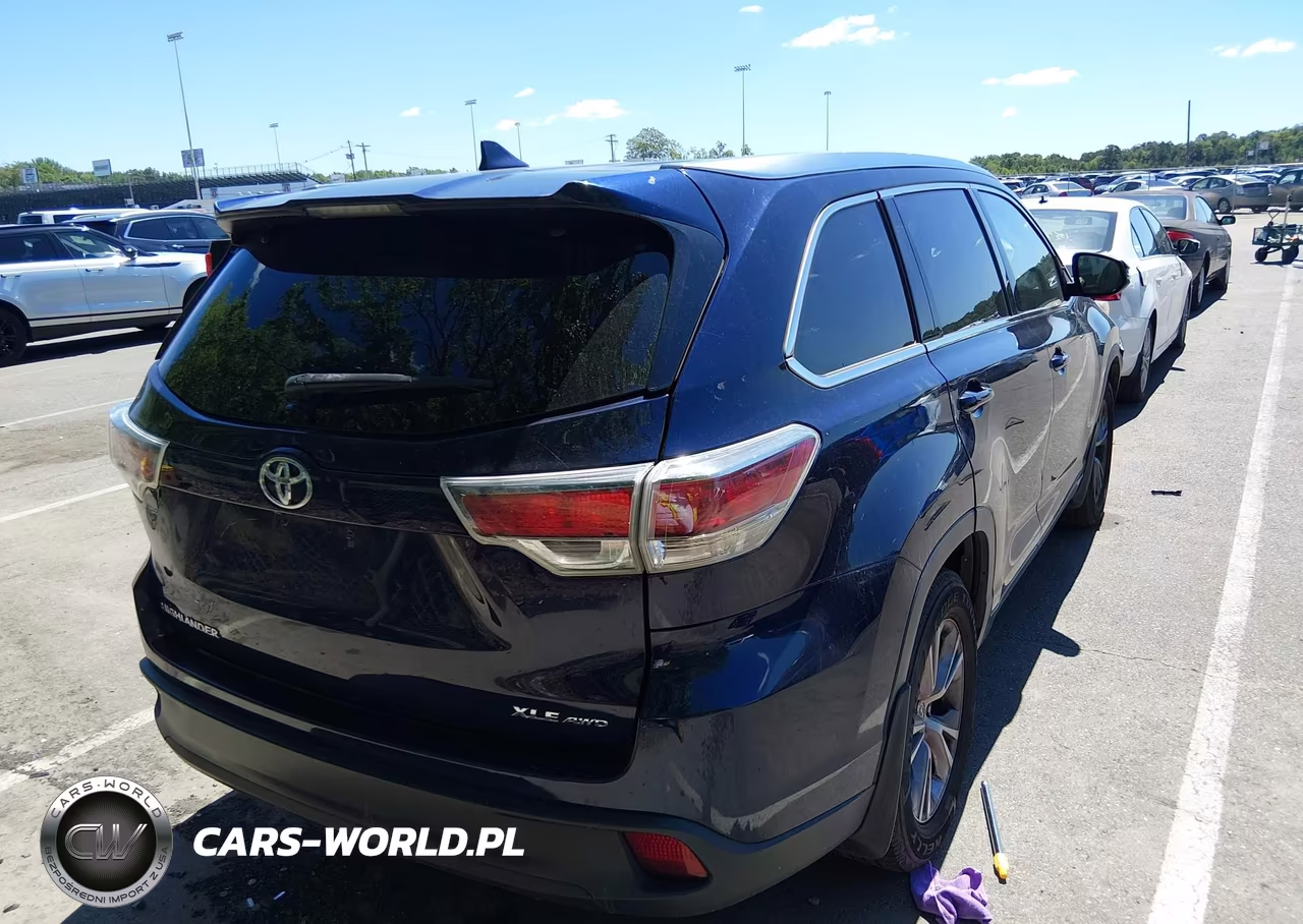 2015 Toyota Highlander Xle V6 VIN:5TDJKRFH0FS166573 - 4