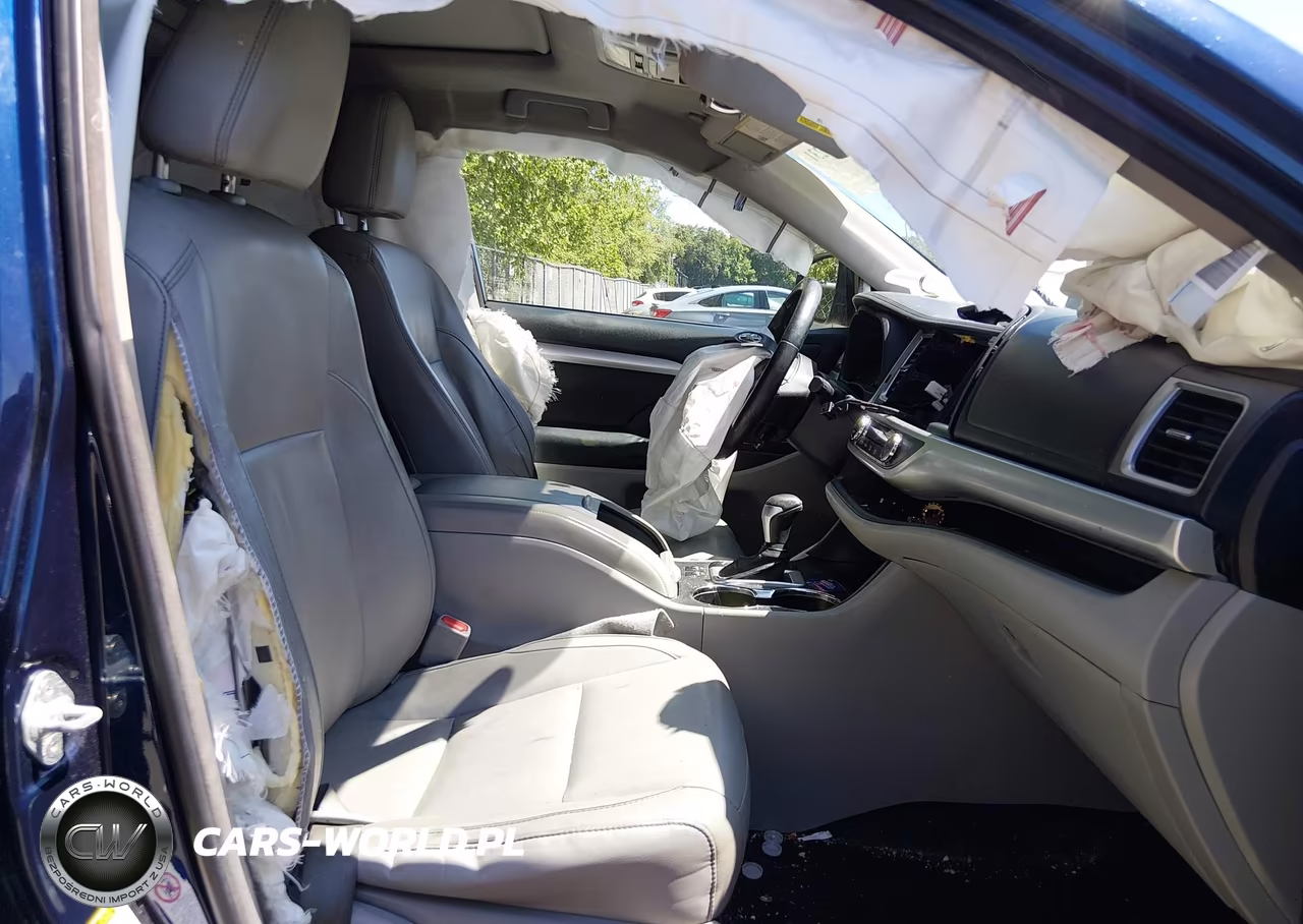 2015 Toyota Highlander Xle V6 VIN:5TDJKRFH0FS166573 - 5