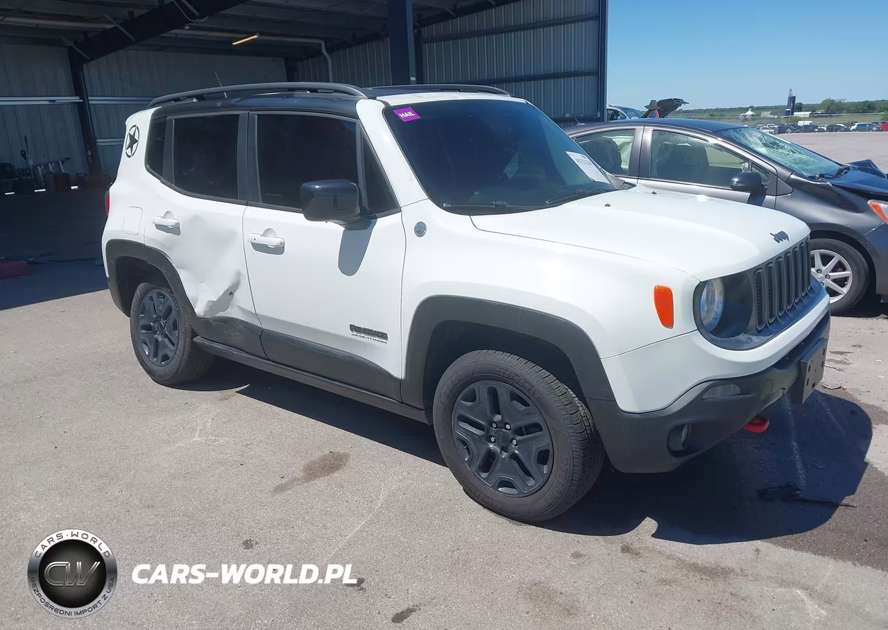 2017 Jeep Renegade Deserthawk 4X4 – zdjęcie 1 z 17