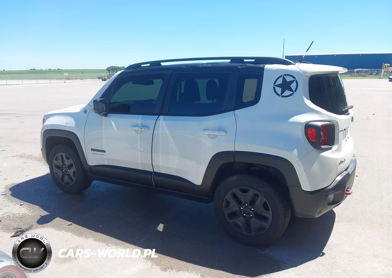 2017 Jeep Renegade Deserthawk 4X4 VIN:ZACCJBCB4HPF73900 - 14