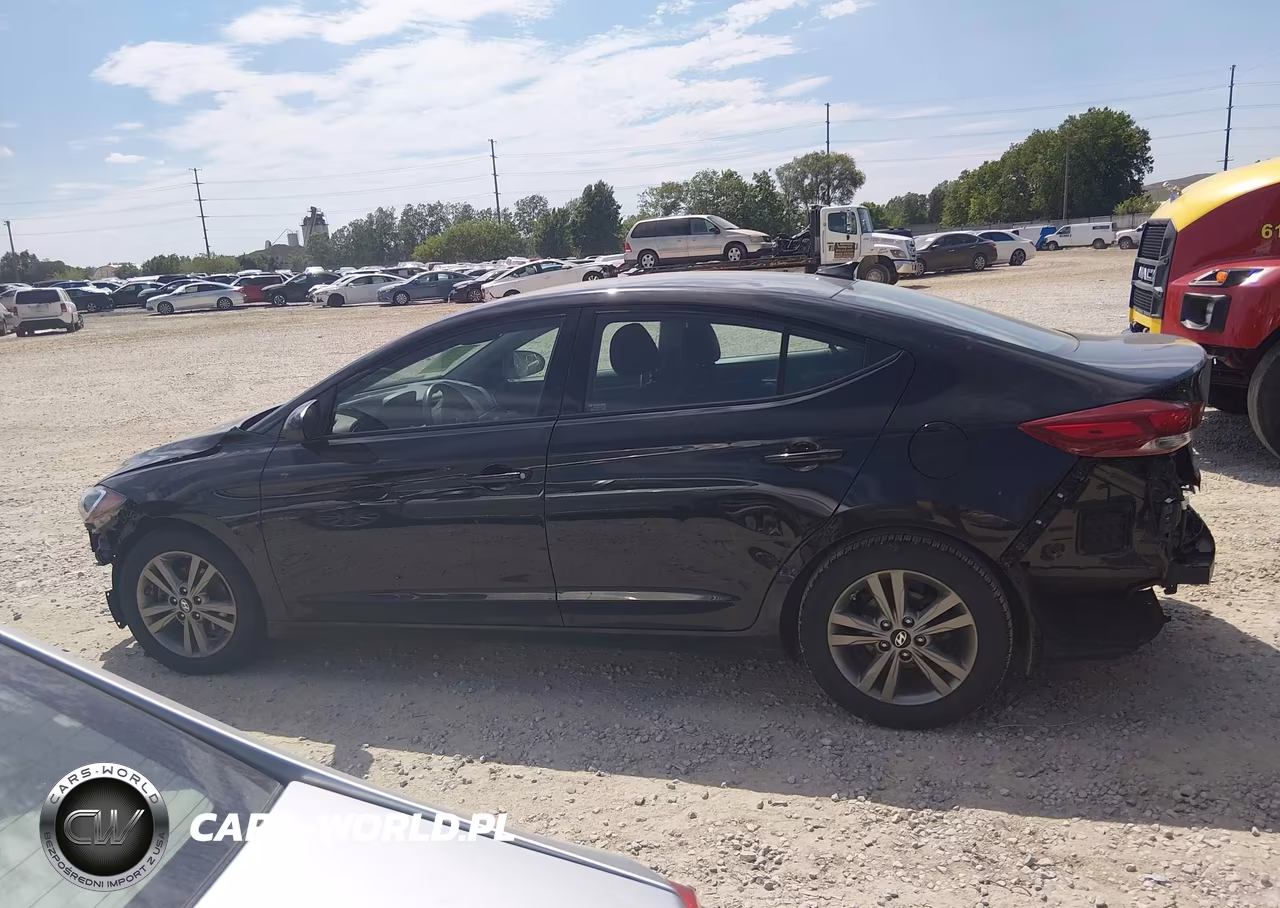 2018 Hyundai Elantra Value Edition VIN:5NPD84LF9JH266848 - 14