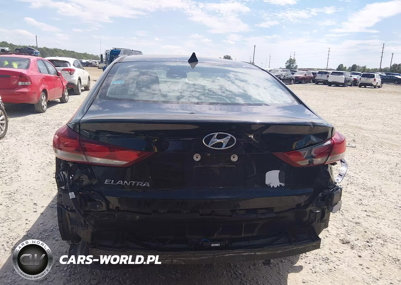 2018 Hyundai Elantra Value Edition VIN:5NPD84LF9JH266848 - 16