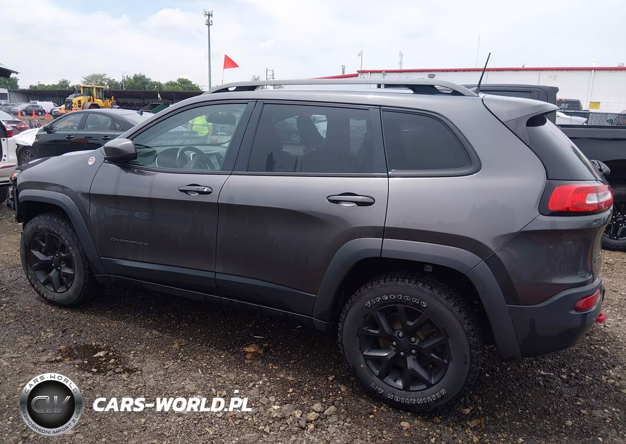 2018 Jeep Cherokee Trailhawk 4X4 VIN:1C4PJMBX5JD529936 - 15