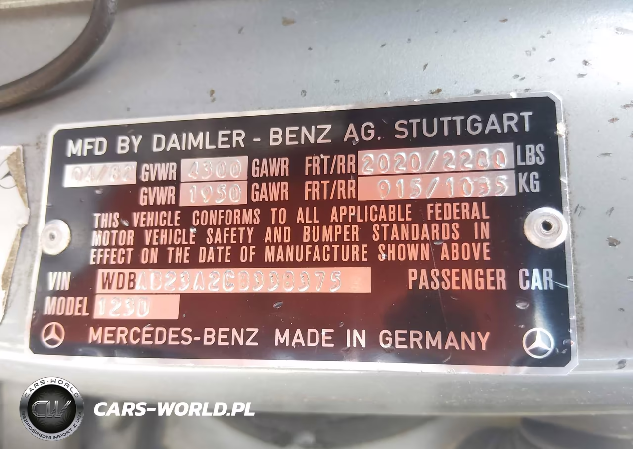 1982 Mercedes-Benz 240 D VIN:WDBAB23A2CB338375 - 9