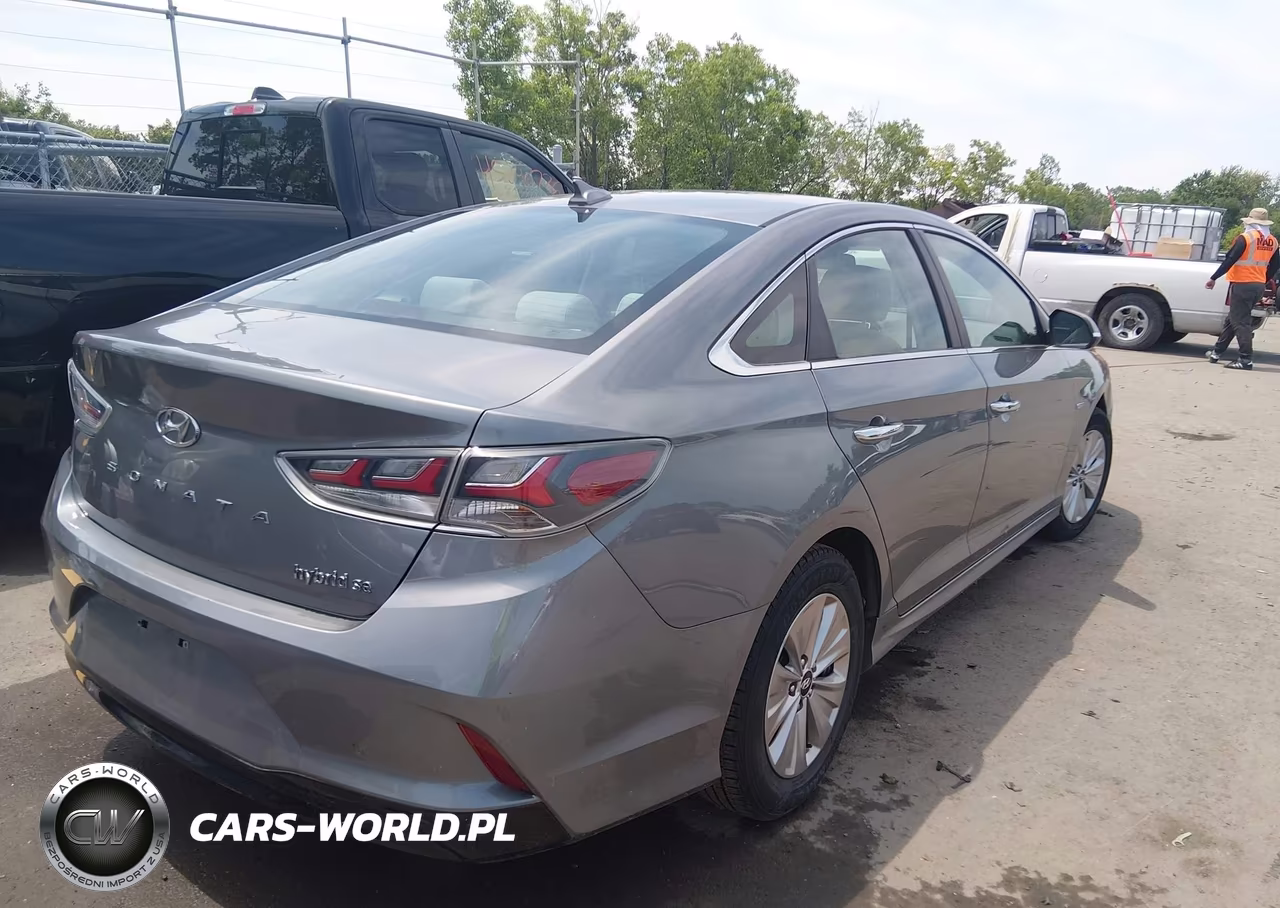 2018 Hyundai Sonata Hybrid Se VIN:KMHE24L30JA082932 - 4