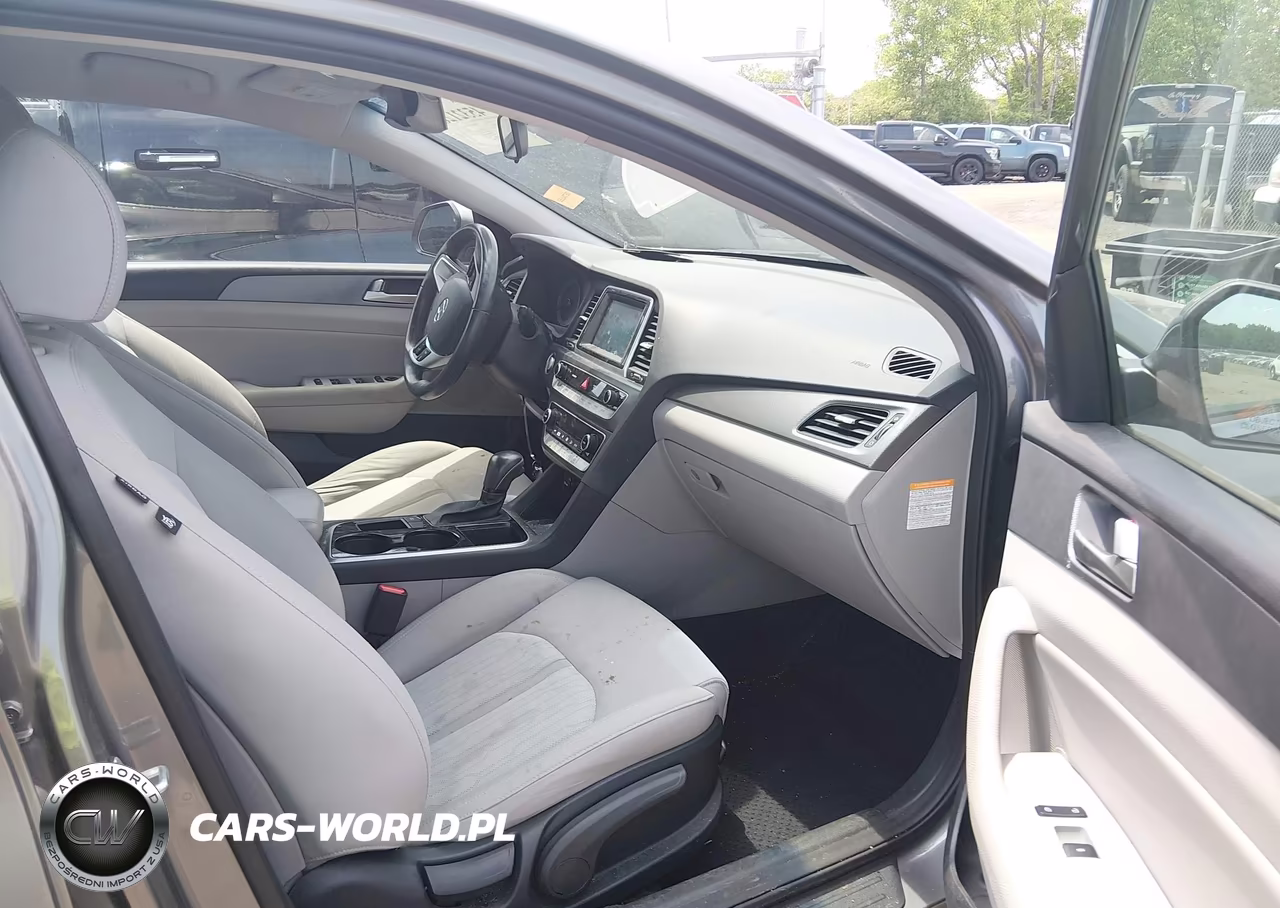 2018 Hyundai Sonata Hybrid Se VIN:KMHE24L30JA082932 - 5