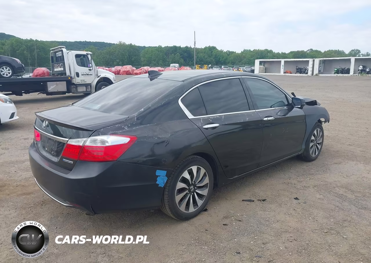 2015 Honda Accord Hybrid Ex-L VIN:1HGCR6F5XFA008569 - 4