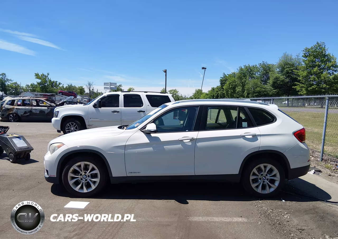 2014 BMW X1 xDrive28I VIN:WBAVL1C55EVY14579 - 14