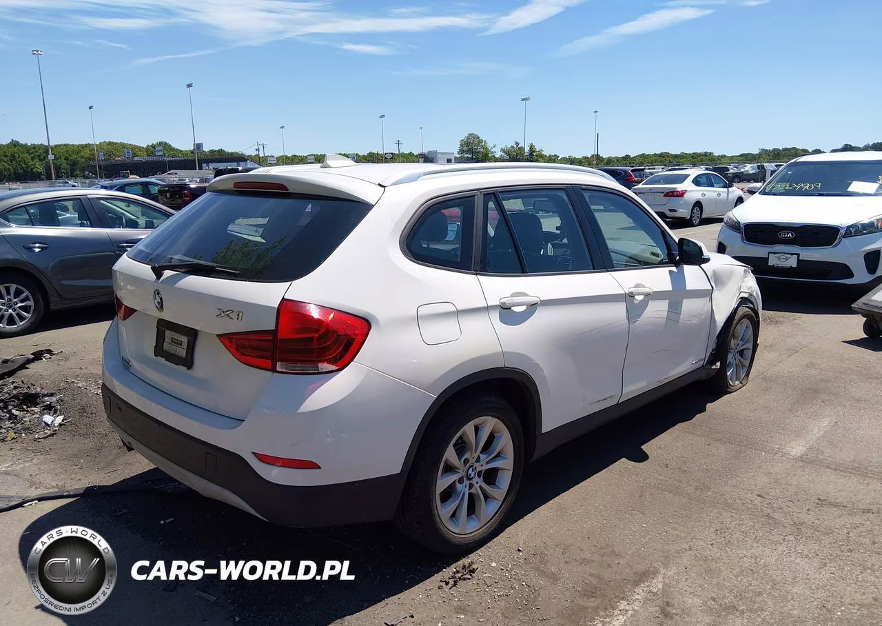 2014 BMW X1 xDrive28I VIN:WBAVL1C55EVY14579 - 4