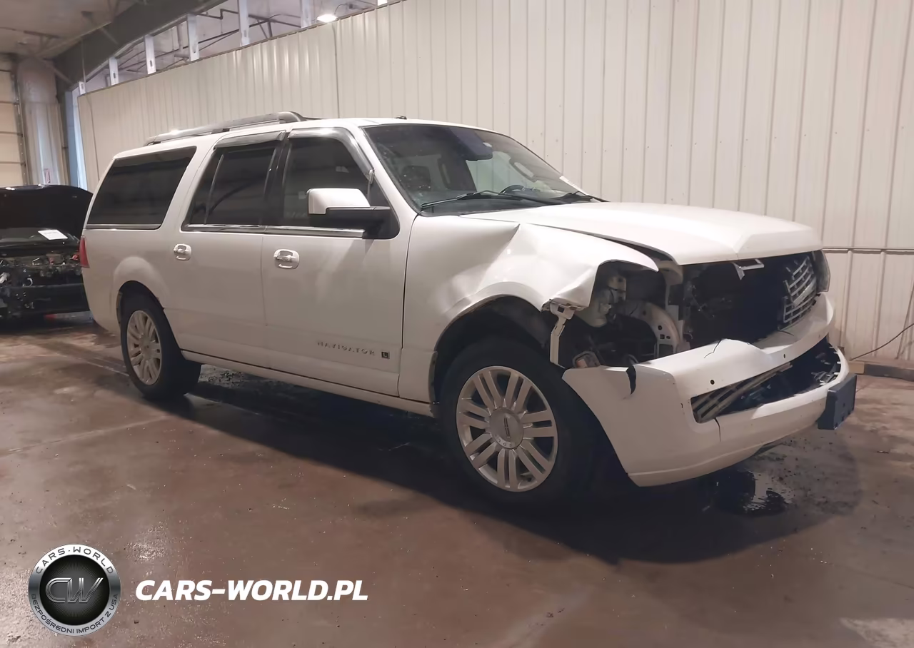 2014 Lincoln Navigator L